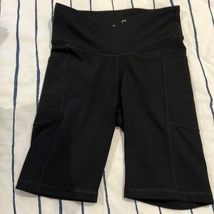 GapFit - Black Biker Shorts